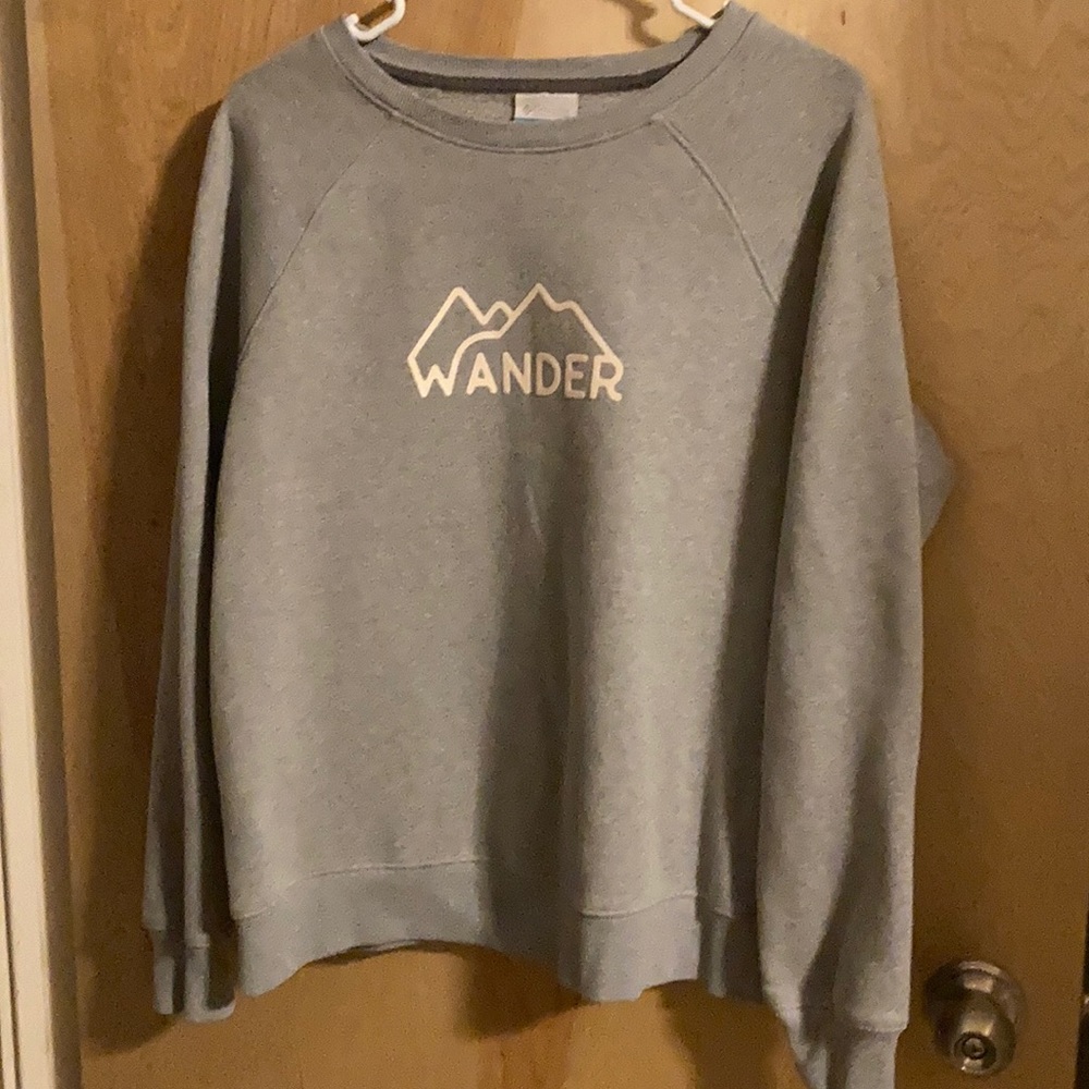 Wander sweater